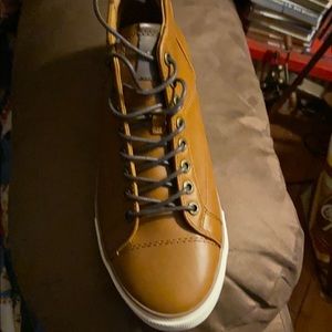 Men’s coach causal shoe size 8.5